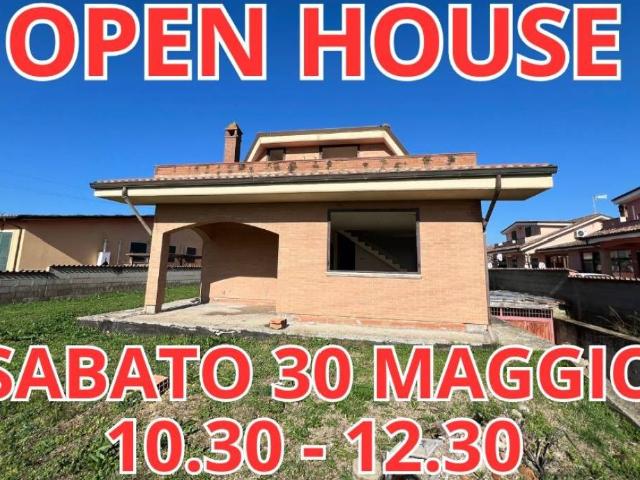 Villa in vendita a Ardea RM