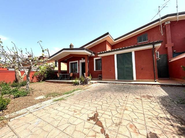 Villa in vendita a Ardea RM