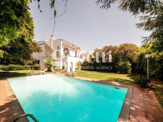 Villa in vendita a Ardea RM