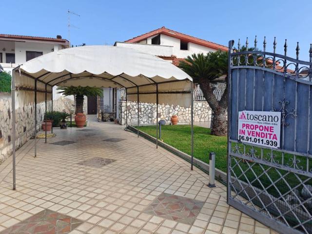 Villa in vendita a Ardea RM