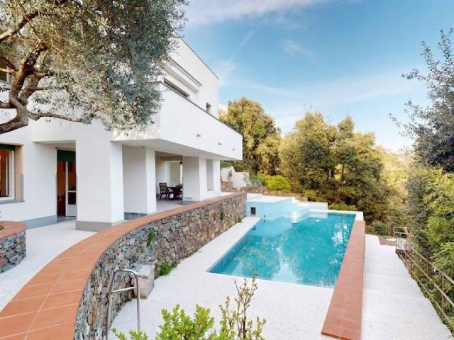 Villa in vendita a Arenzano GE