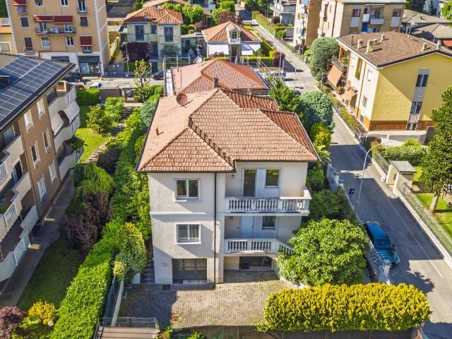 Villa in vendita a Arese