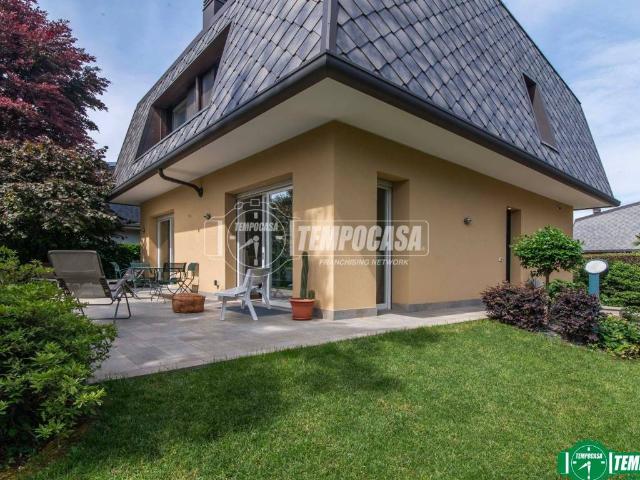 Villa in vendita a Arese MI
