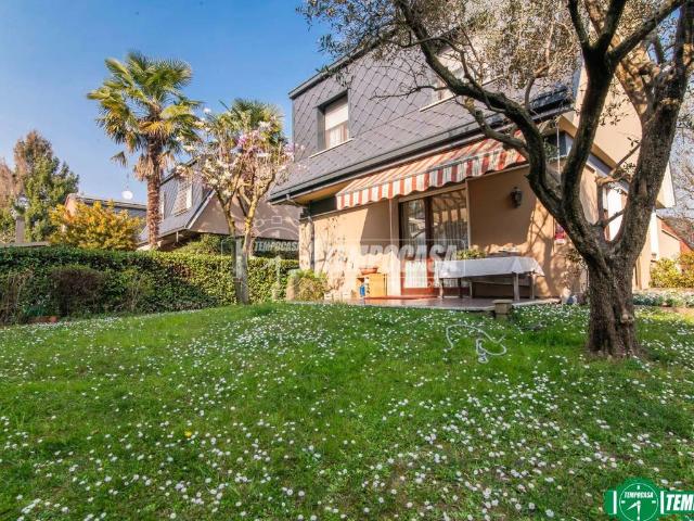 Villa in vendita a Arese MI