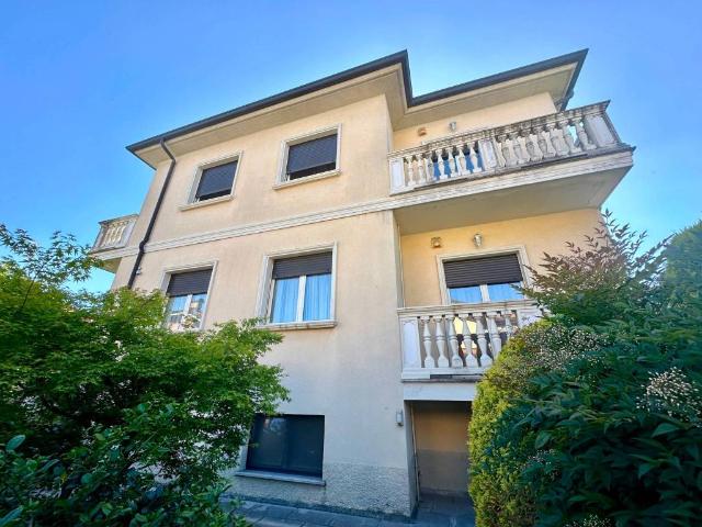 Villa in vendita a Arese MI