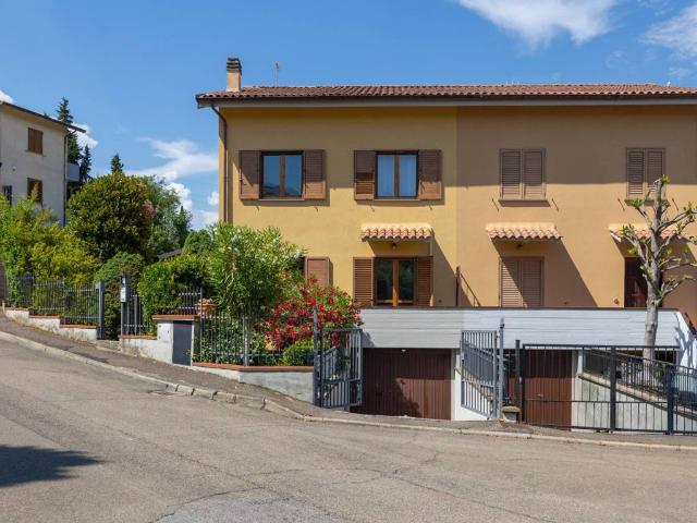 Villa in vendita a Arezzo AR