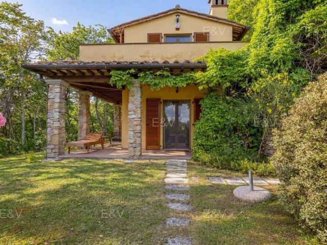 Villa in vendita a Arezzo AR