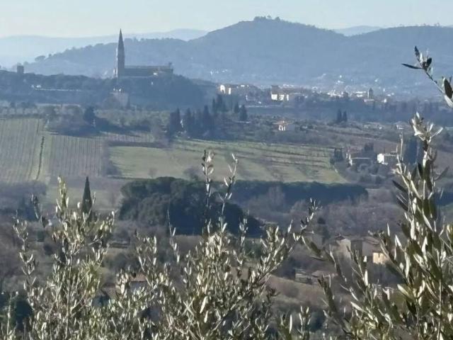Villa in vendita a Arezzo AR