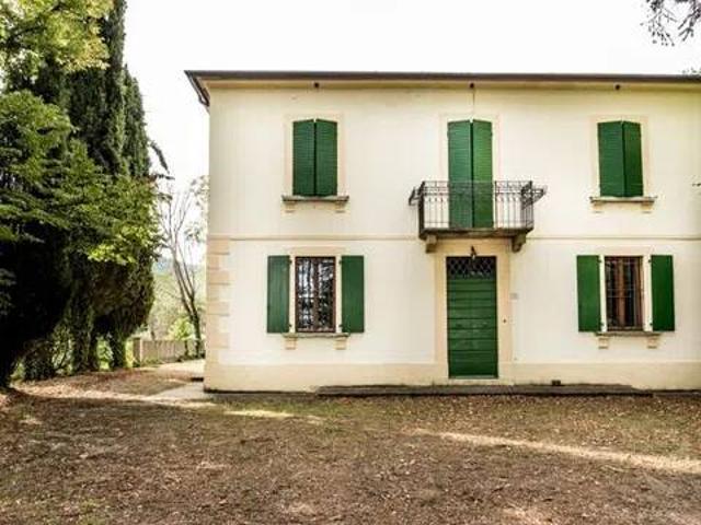 Villa in vendita a Arezzo AR