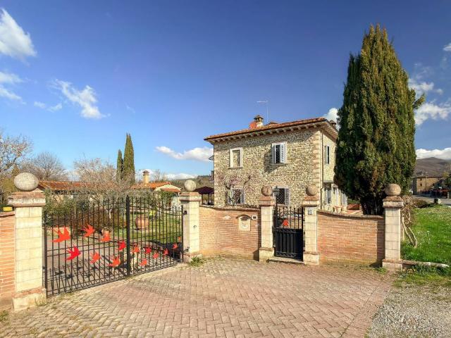Villa in vendita a Arezzo AR