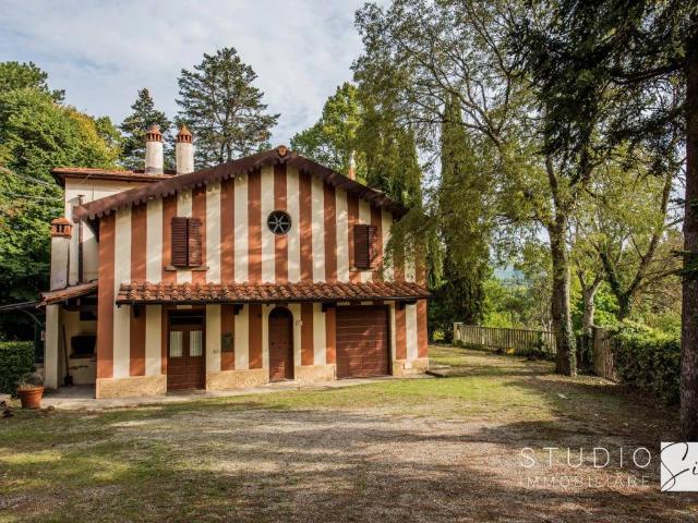 Villa in vendita a Arezzo AR