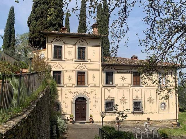 Villa in vendita a Arezzo AR