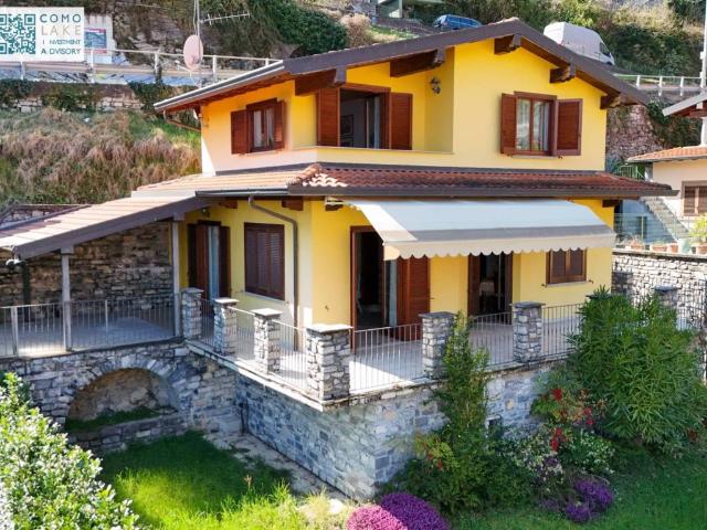 Villa in vendita a Argegno CO