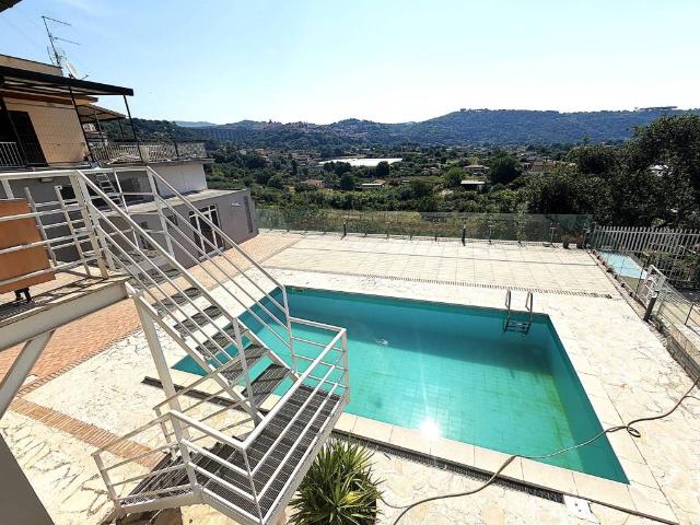 Villa in vendita a Ariccia RM
