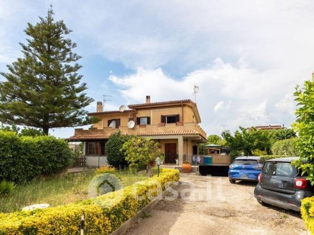 Villa in vendita a Ariccia RM