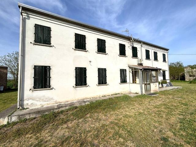 Villa in vendita a Ariano nel Polesine RO