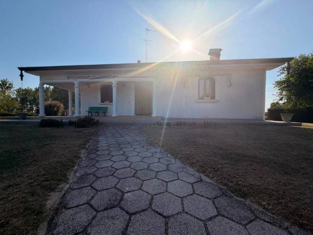 Villa in vendita a Ariano nel Polesine RO