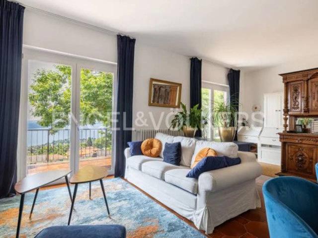 Villa in vendita a Arizzano