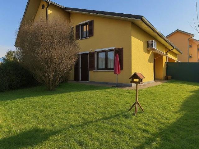 Villa in vendita a Arona NO