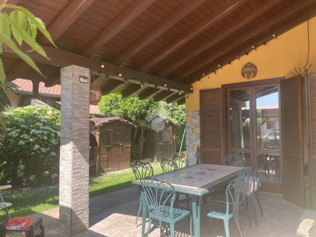 Villa in vendita a Arsago Seprio VA