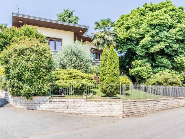 Villa in vendita a Arsago Seprio VA