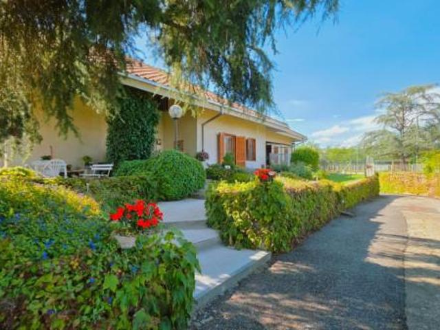 Villa in vendita a Asti
