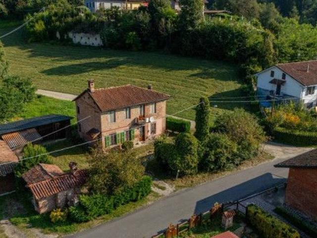 Villa in vendita a Asti