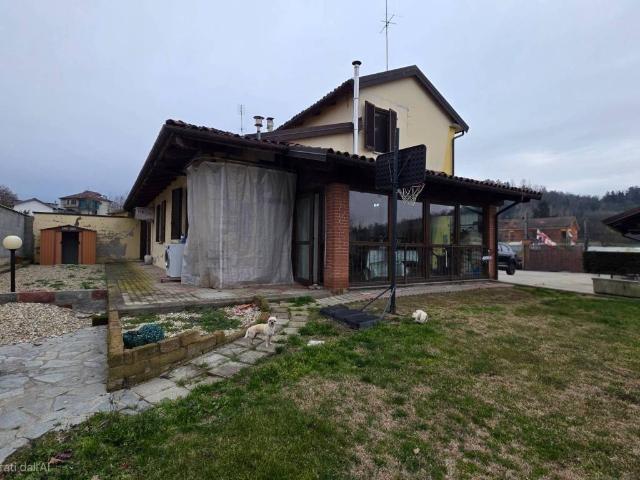 Villa in vendita a Asti AT