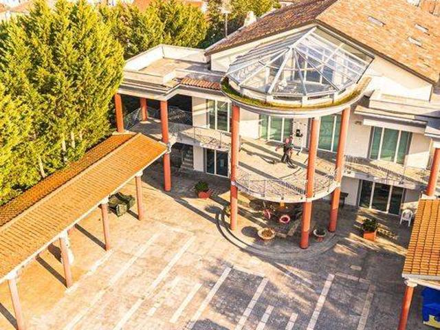 Villa in vendita a Asti AT