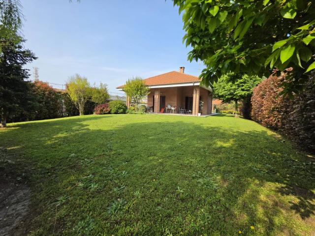 Villa in vendita a Asti, Est