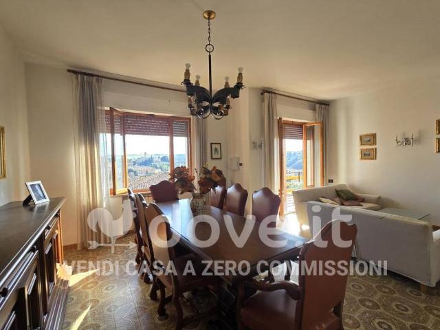Villa in vendita a Asciano SI