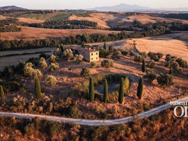 Villa in vendita a Asciano SI