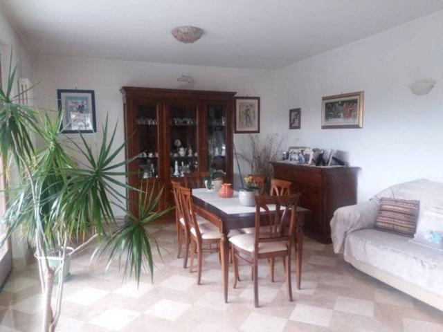 Villa in vendita a Ascoli Piceno