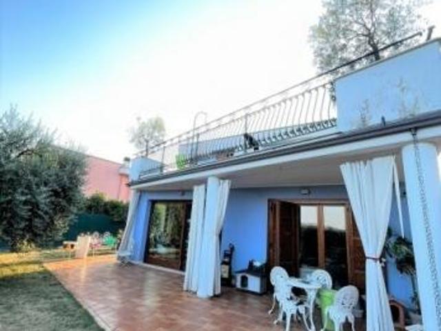 Villa in vendita a Ascoli Piceno
