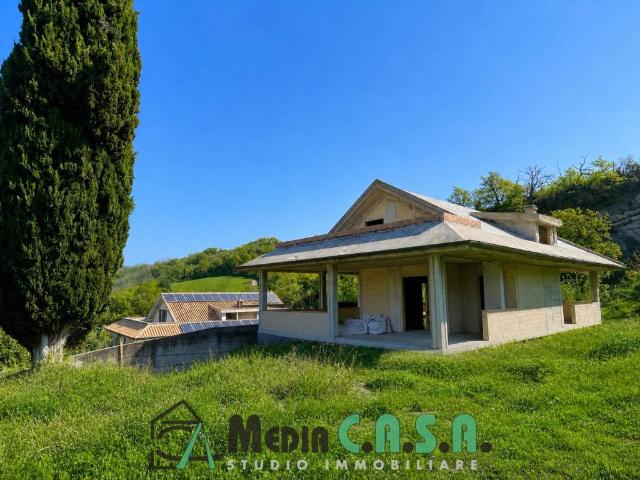 Villa in vendita a Ascoli Piceno AP