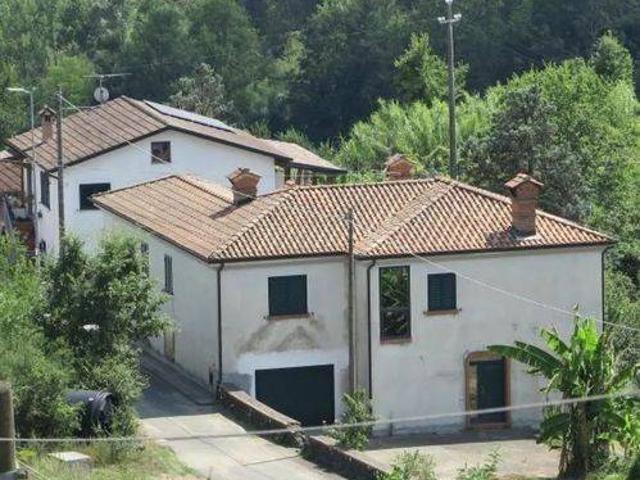 Villa in vendita a Aulla MS
