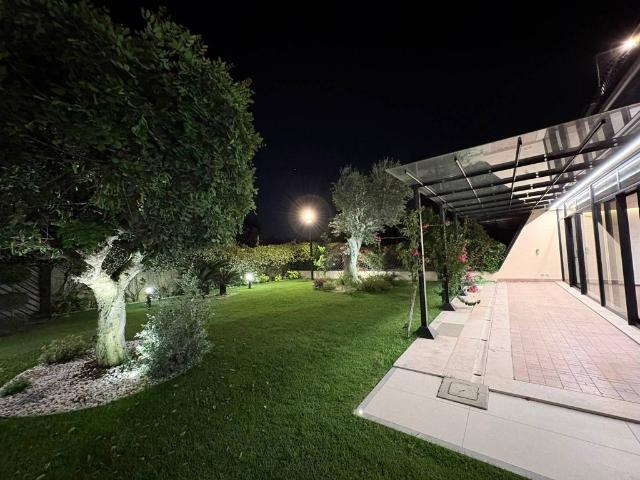 Villa in vendita a Aversa CE