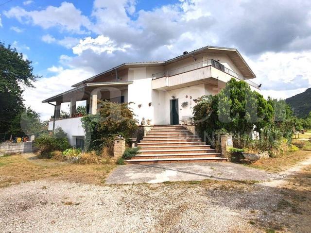 Villa in vendita a Avezzano AQ