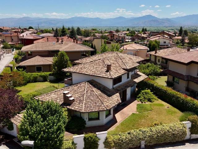 Villa in vendita a Avezzano AQ