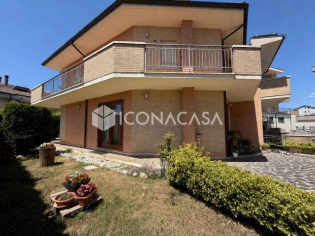 Villa in vendita a Avezzano AQ