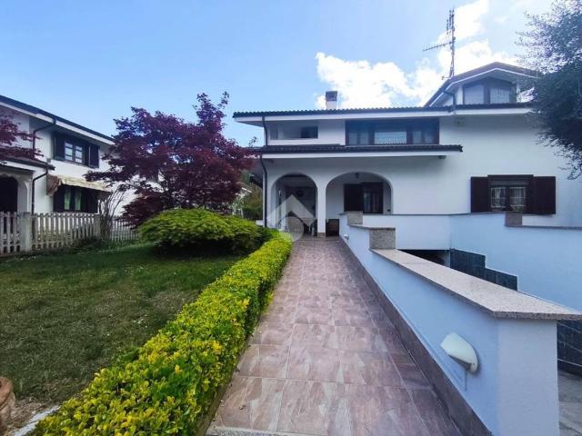 Villa in vendita a Avigliana TO