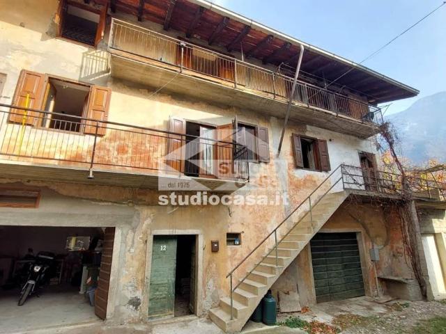Villa in vendita a Avio TN