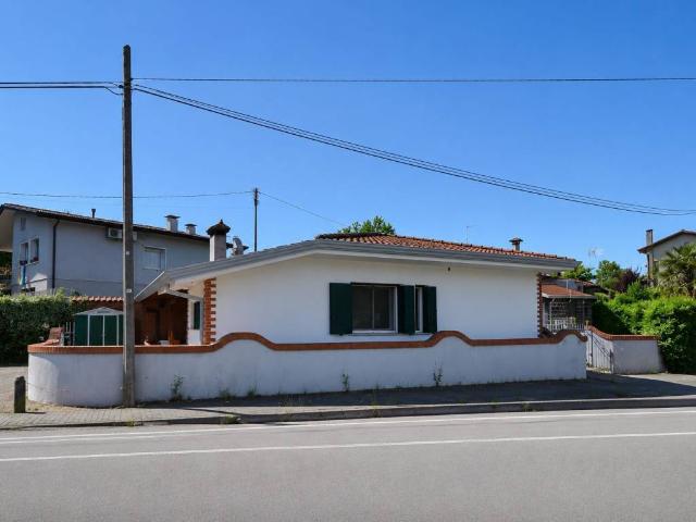 Villa in vendita a Azzano Decimo PN