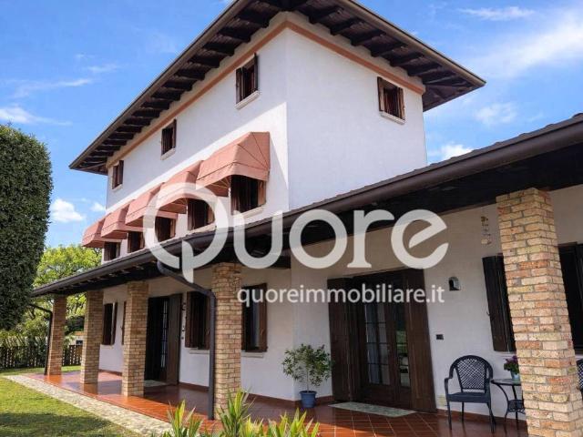 Villa in vendita a Azzano Decimo PN