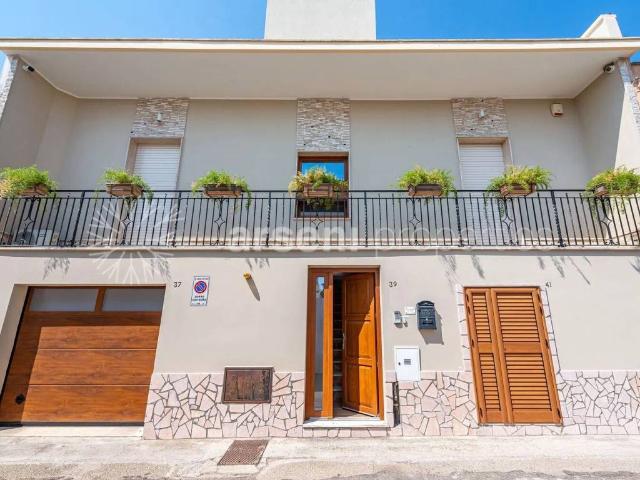 Villa in vendita a Botrugno LE