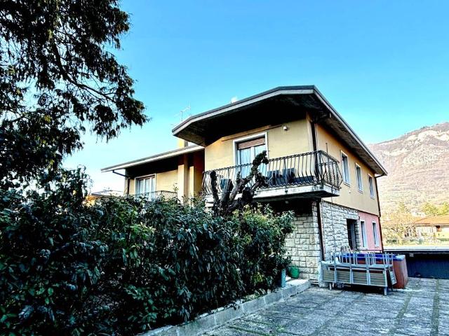 Villa in vendita a Botticino BS
