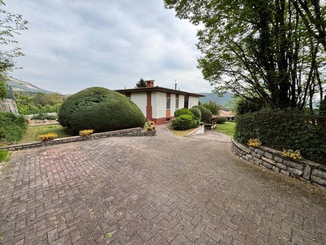 Villa in vendita a Botticino BS