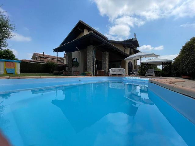 Villa in vendita a Boves CN