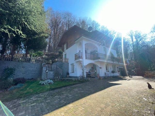 Villa in vendita a Boves CN