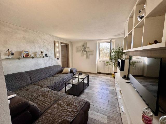Villa in vendita a Bolano SP